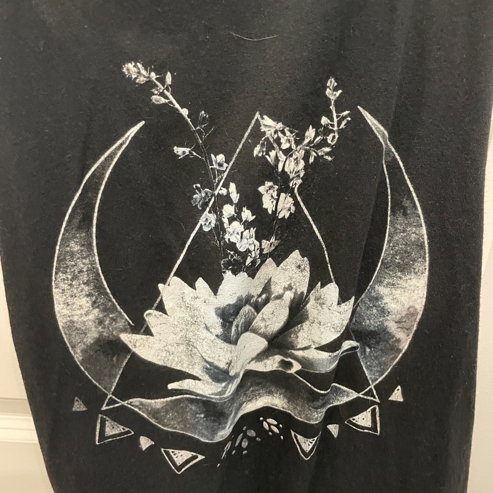 Black Size Small Razorback Tank - Picture 2 of 4